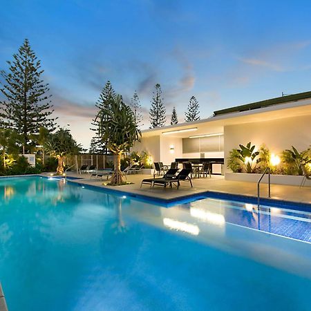 Ocean Pacific Resort - Official Broadbeach Exterior foto